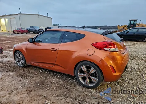 2012 Hyundai Veloster z USA, uszkodzony, nr VIN KMHTC6AD4CU030684